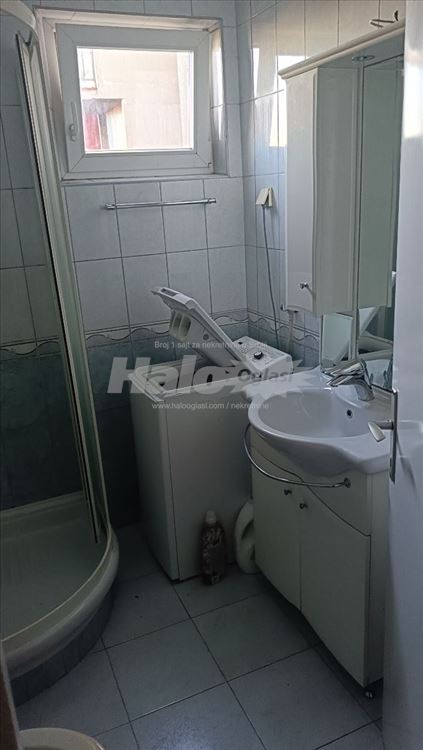 Izdavanje Vozdovac - Banjica 80 kvadrata — 10