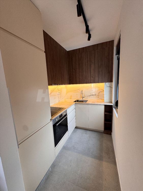 Izdavanje Vračar, Šumatovačka 65m2, 3.0 - nov — 10