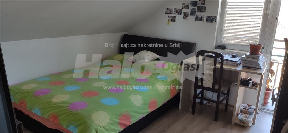 Iznajmljujem dvosoban 54m,Zemun,Altina — 2