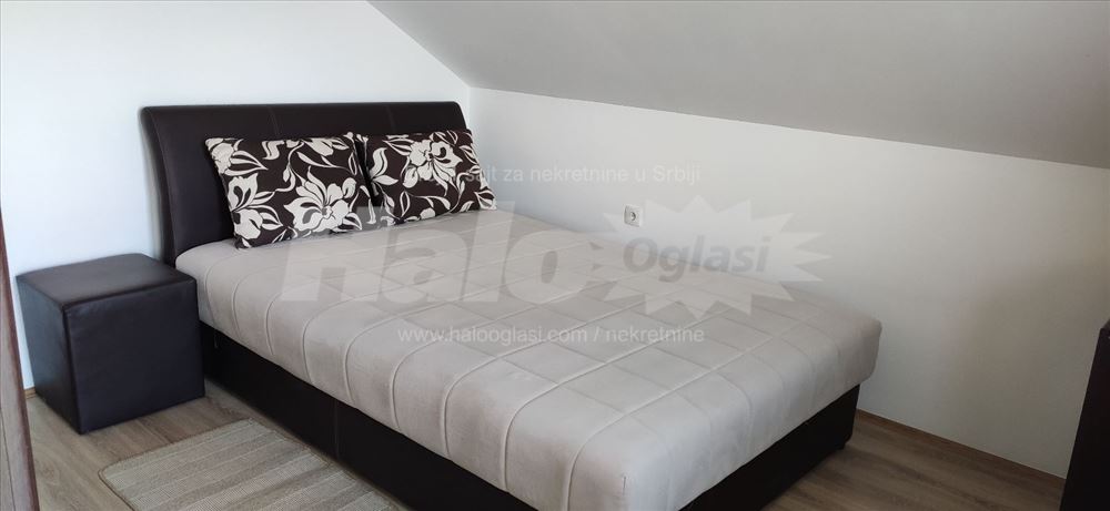 Iznajmljujem dvosoban 54m,Zemun,Altina — 5