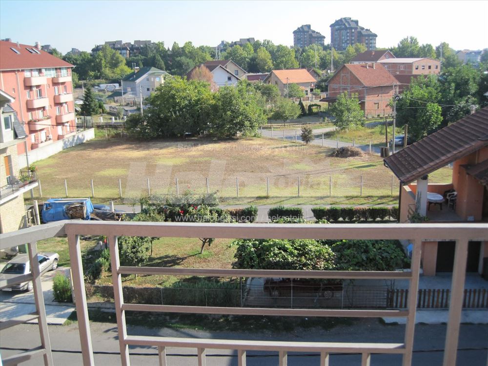 Iznajmljujem dvosoban 54m,Zemun,Altina — 6