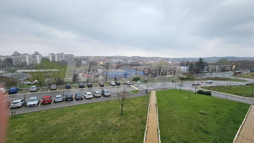 Iznajmljujem lux stan sa panoramom u Stepi — 3