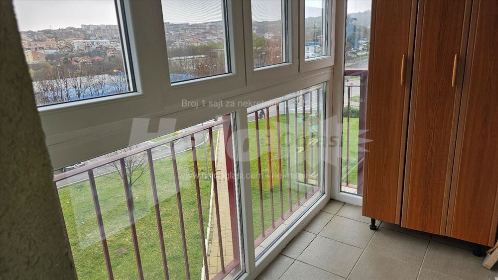 Iznajmljujem lux stan sa panoramom u Stepi — 12