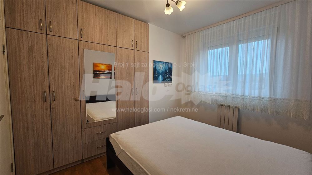 Iznajmljujem lux stan sa panoramom u Stepi — 15