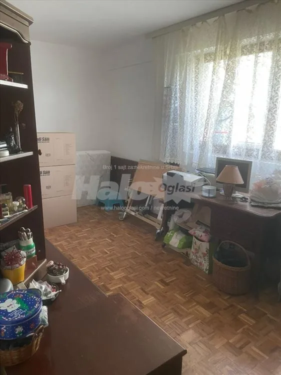 Izuzetan četvorosoban stan u srcu Rakovice — 15