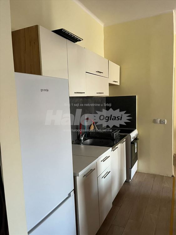 Izuzetan stan kod Skupštine — 5