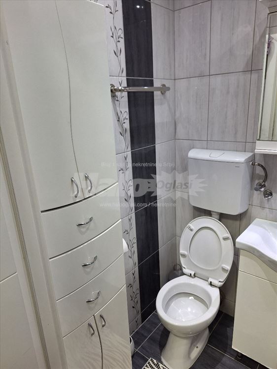 Izuzetno atraktivan stan u Braće Jerković ( 57m2) — 5