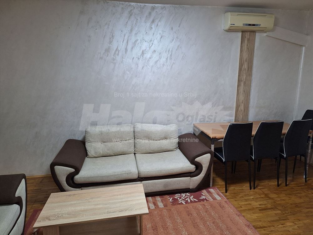 Izuzetno atraktivan stan u Braće Jerković ( 57m2) — 13