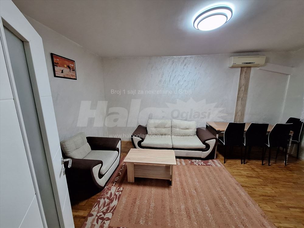Izuzetno atraktivan stan u Braće Jerković ( 57m2) — 15