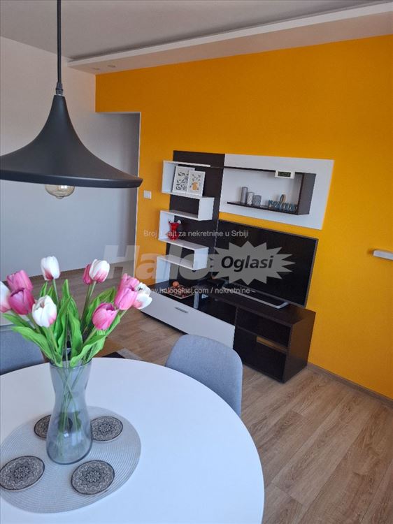 Jednoiposoban, 34m2, strogi centar,pesacka zona! — 2