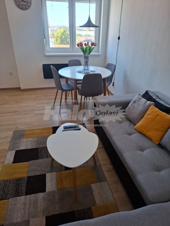 Jednoiposoban, 34m2, strogi centar,pesacka zona! — 9