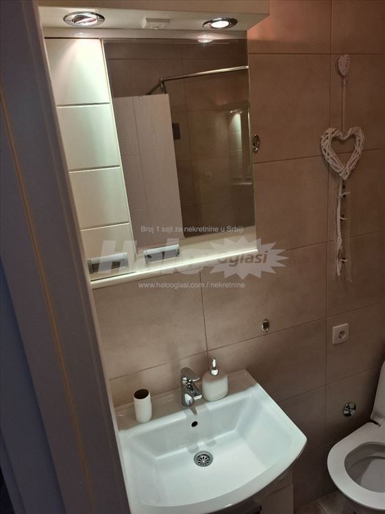 Jednoiposoban, 34m2, strogi centar,pesacka zona! — 15