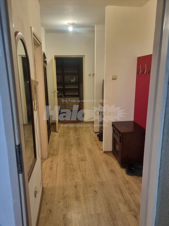 Jednoiposoban 50m² Novi Železnik 1. sprat, lift — 2