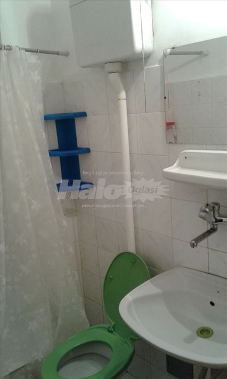 Jednoiposoban, Karaburma, Salvadora Aljendea — 4