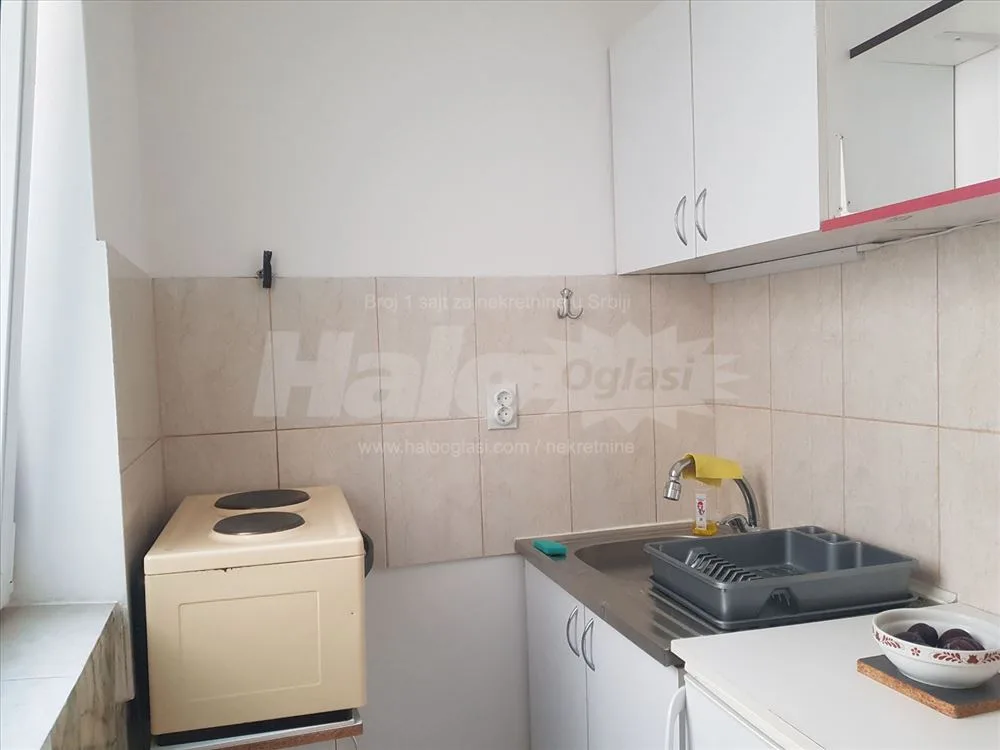 jednoiposoban, namešten,mali troškovi — 14