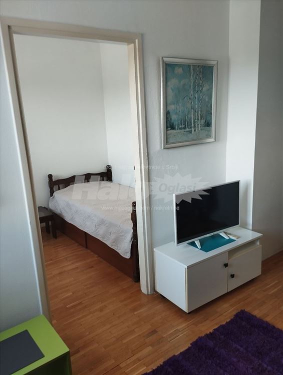Jednoiposoban stan 35m² – Blok 37, Novi Beograd — 3