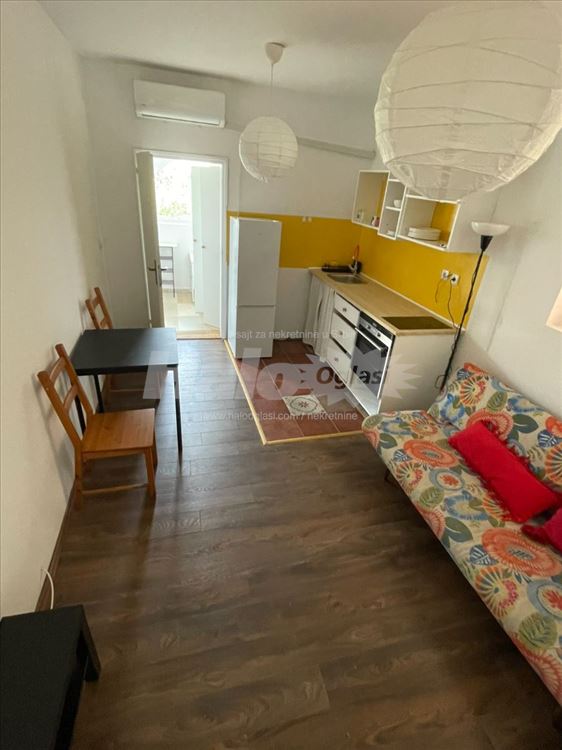 Jednoiposoban stan 36m2, Visnjicka Banja — 2
