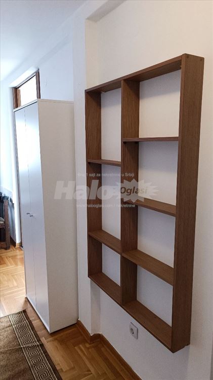 Jednoiposoban stan, 39m2, Vojvode Vlahovica — 2