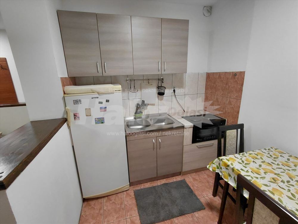 Jednoiposoban stan 45m2 — 5