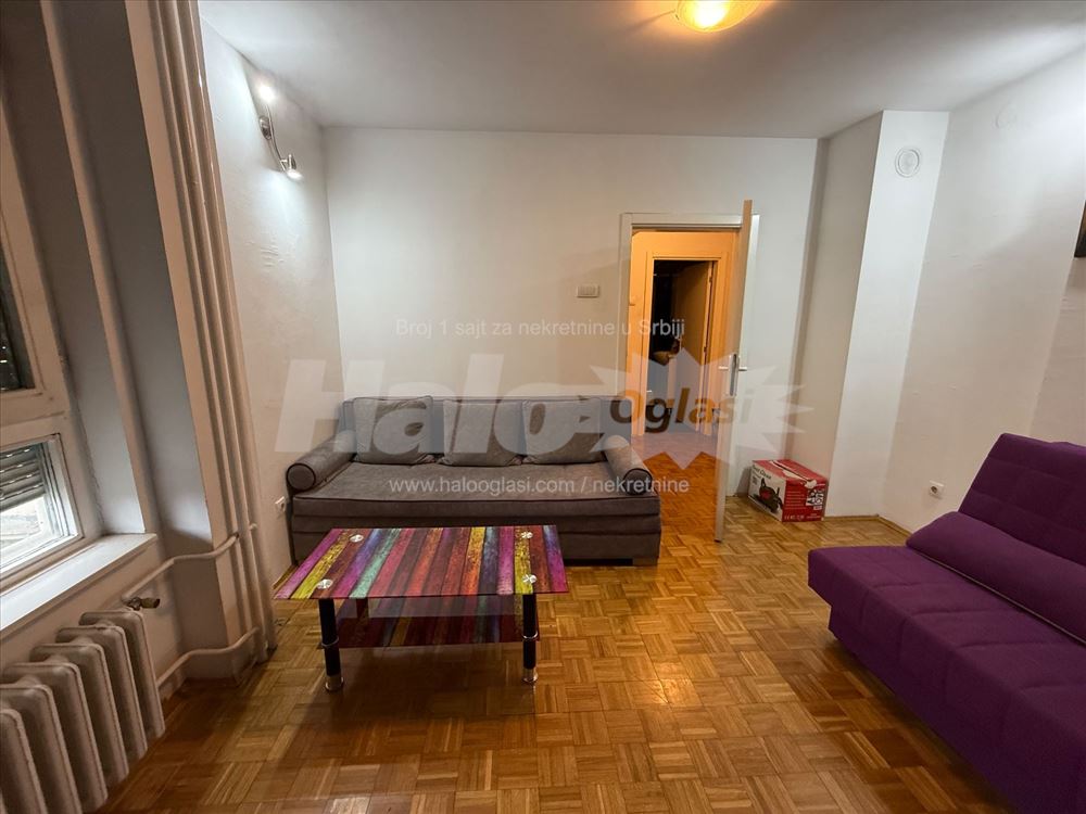 Jednoiposoban stan Banovo brdo — 15