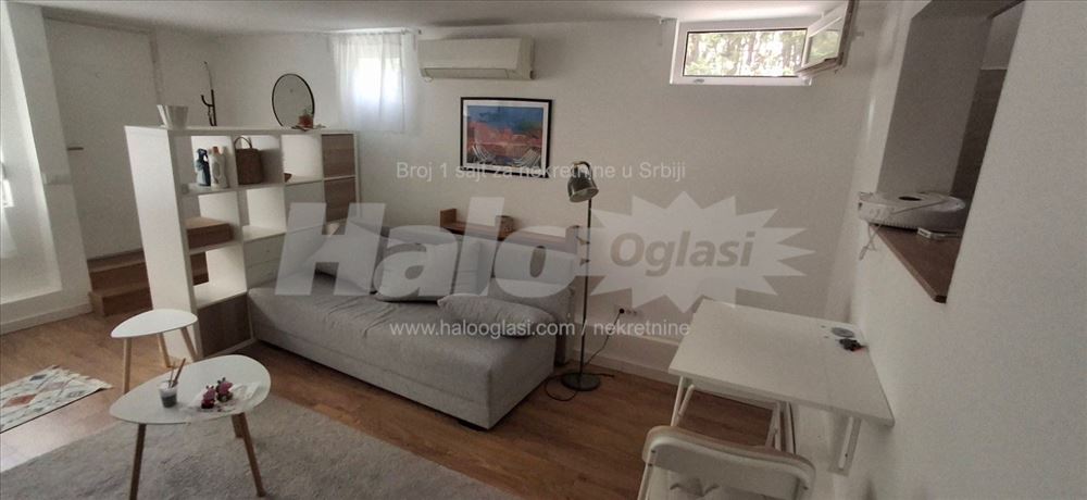 jednoiposoban stan na Karaburmi — 7