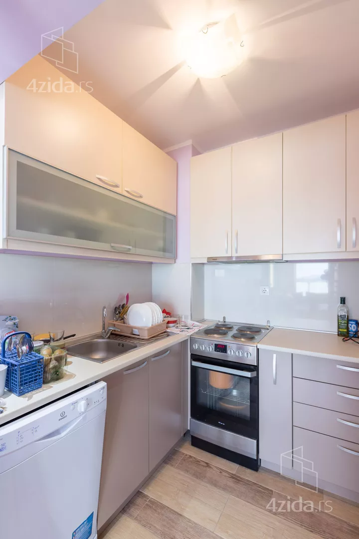 Jednoiposoban stan na prodaju, Kumodraž, 179.000€, 46m² — 3