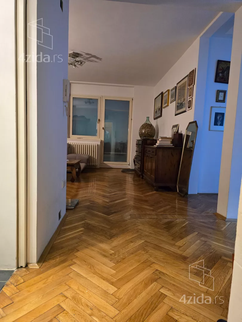 Jednoiposoban stan na prodaju, Marka Čelebonovića 57, 245.000€, 90m² — 9