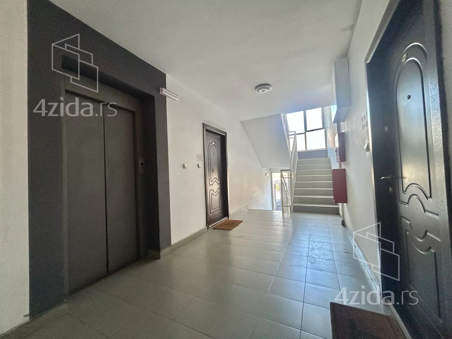 Jednoiposoban stan na prodaju, Sarajevska, 169.900€, 33m² — 11