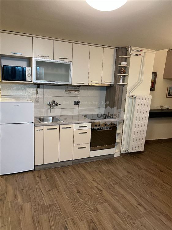 Jednoiposoban stan od 35m2 — 2