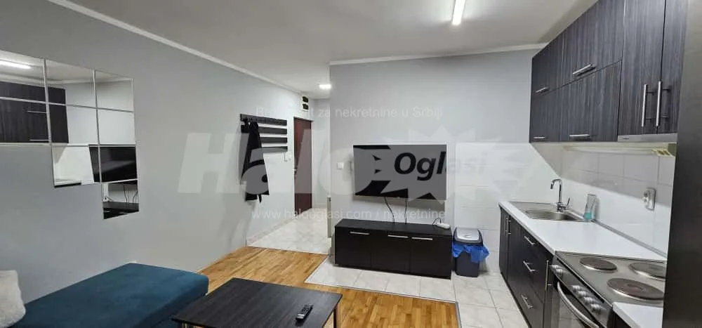 Jednoiposoban stan u Borči — 4