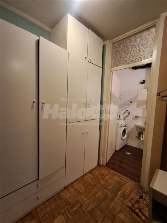 Jednoiposoban stan Čukaričkoj padini — 8
