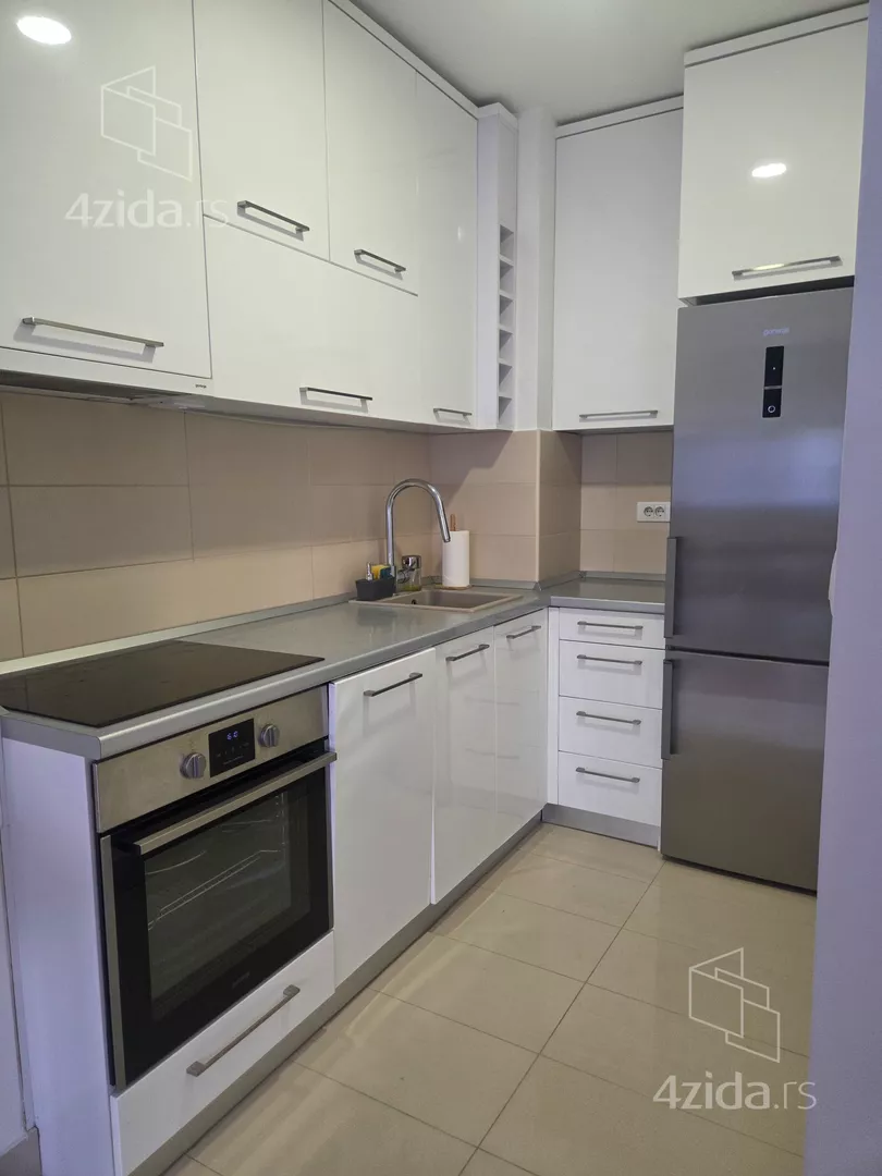 Jednoiposoban stan za izdavanje, Blok 72, 600€, 36m² — 5
