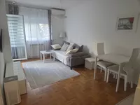 Jednoiposoban stan za izdavanje, Blok 72, 600€, 36m² — 12
