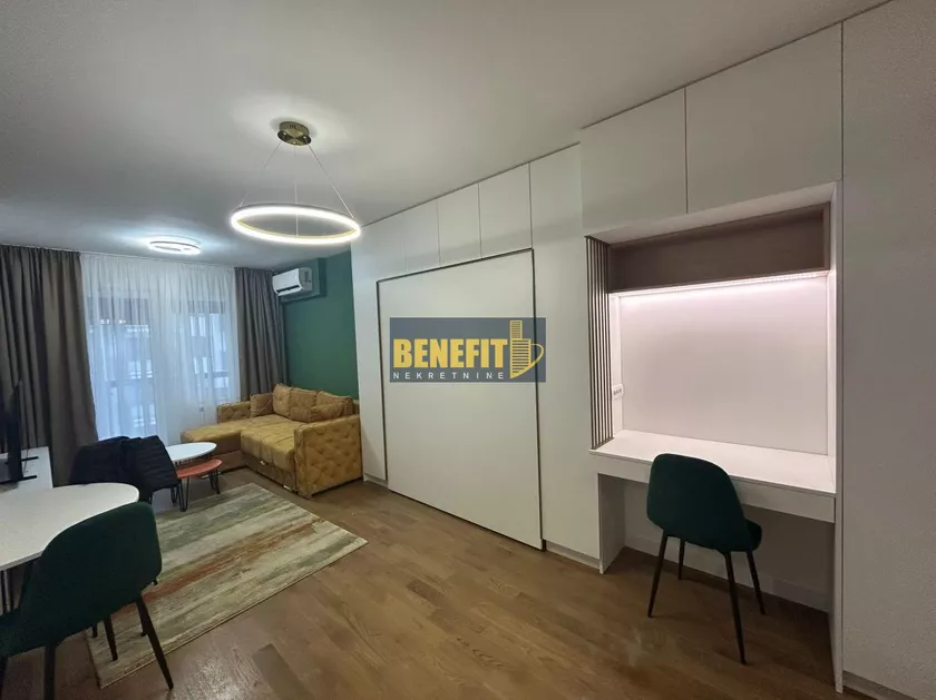 Jednoiposoban stan za izdavanje, Cara Dušana 220, 650€, 42m² — 3