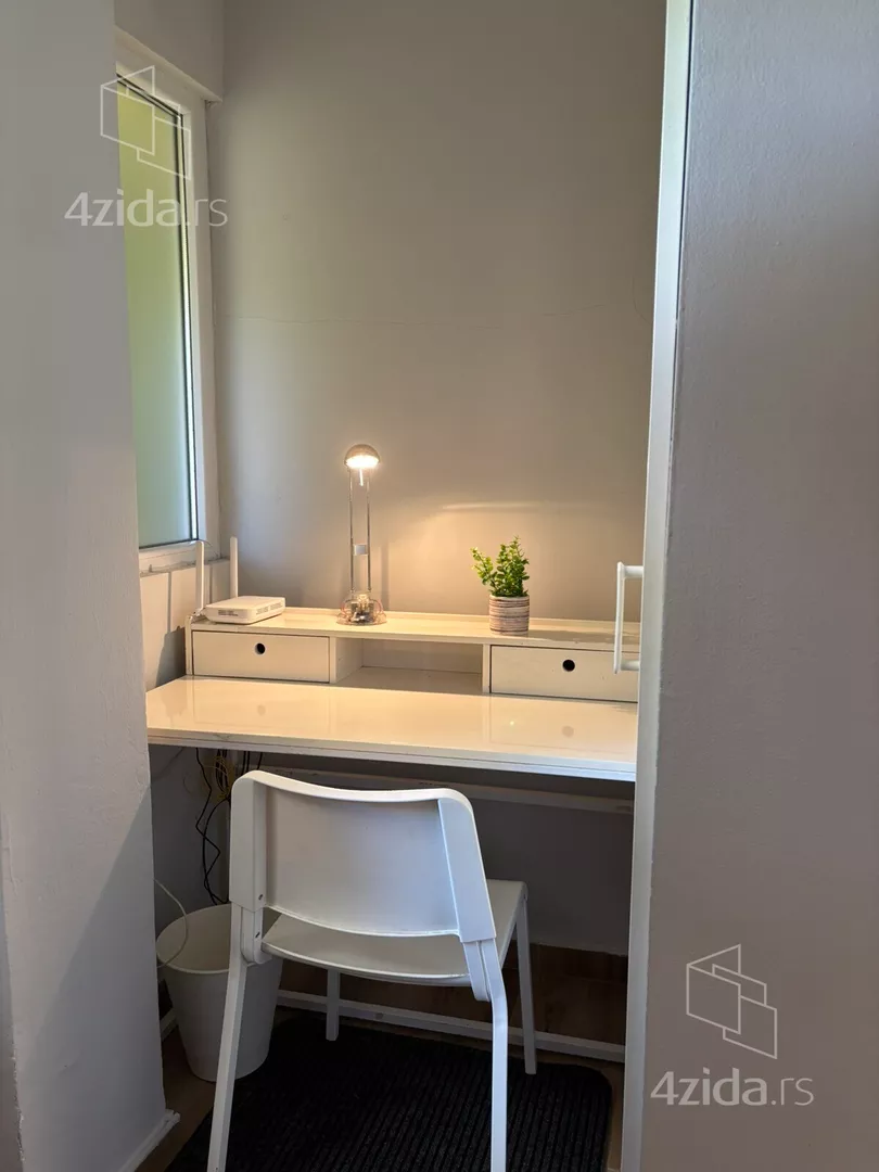 Jednoiposoban stan za izdavanje, Dobanovačka, 320€, 30m² — 2