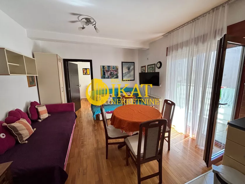 Jednoiposoban stan za izdavanje, Đevđelijska 9, 600€, 35m² — 2