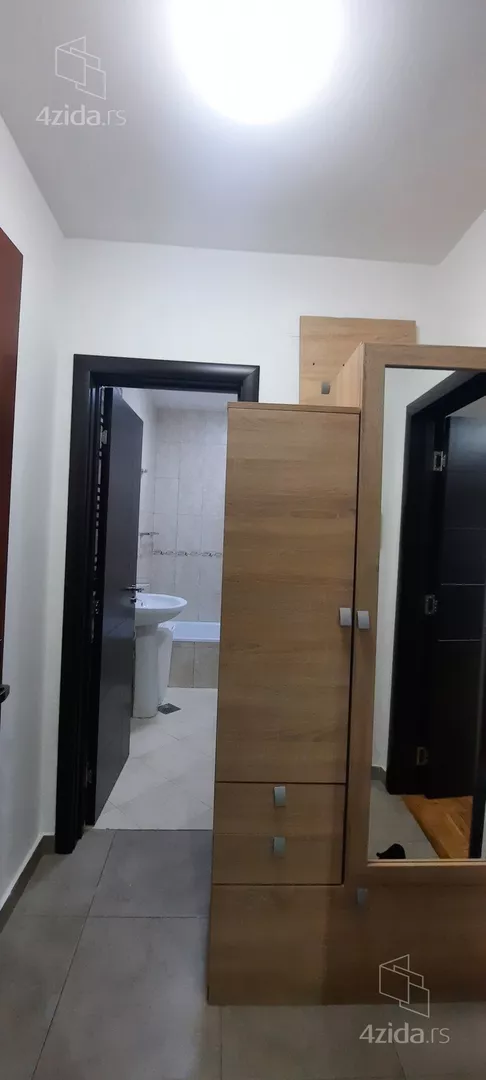 Jednoiposoban stan za izdavanje, Gornji Grad, 450€, 40m² — 12