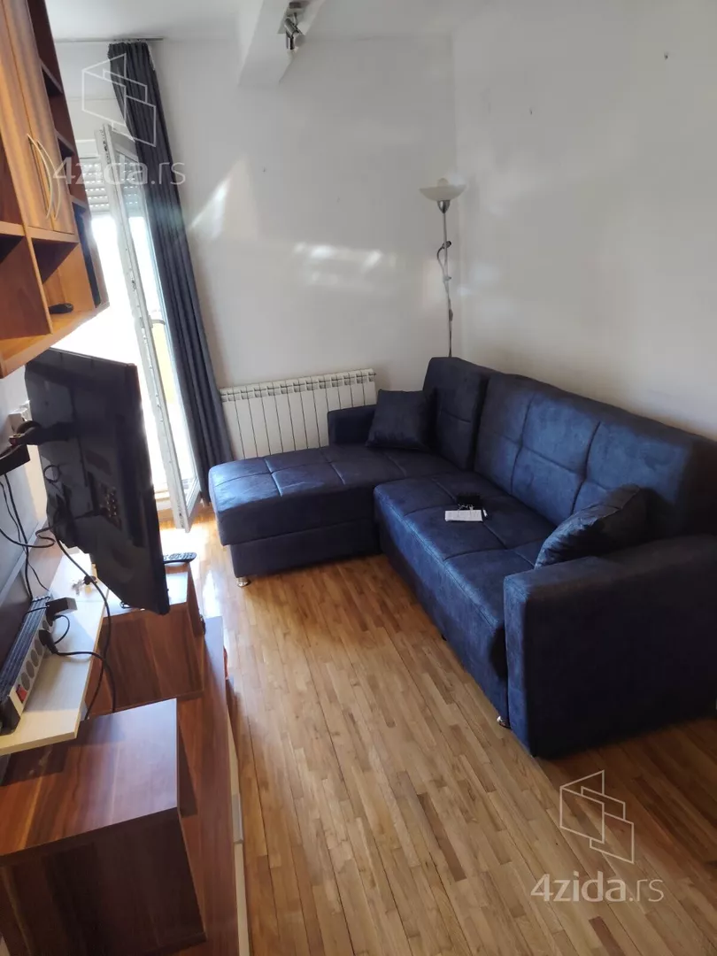 Jednoiposoban stan za izdavanje, Humski Put, 380€, 35m² — 10