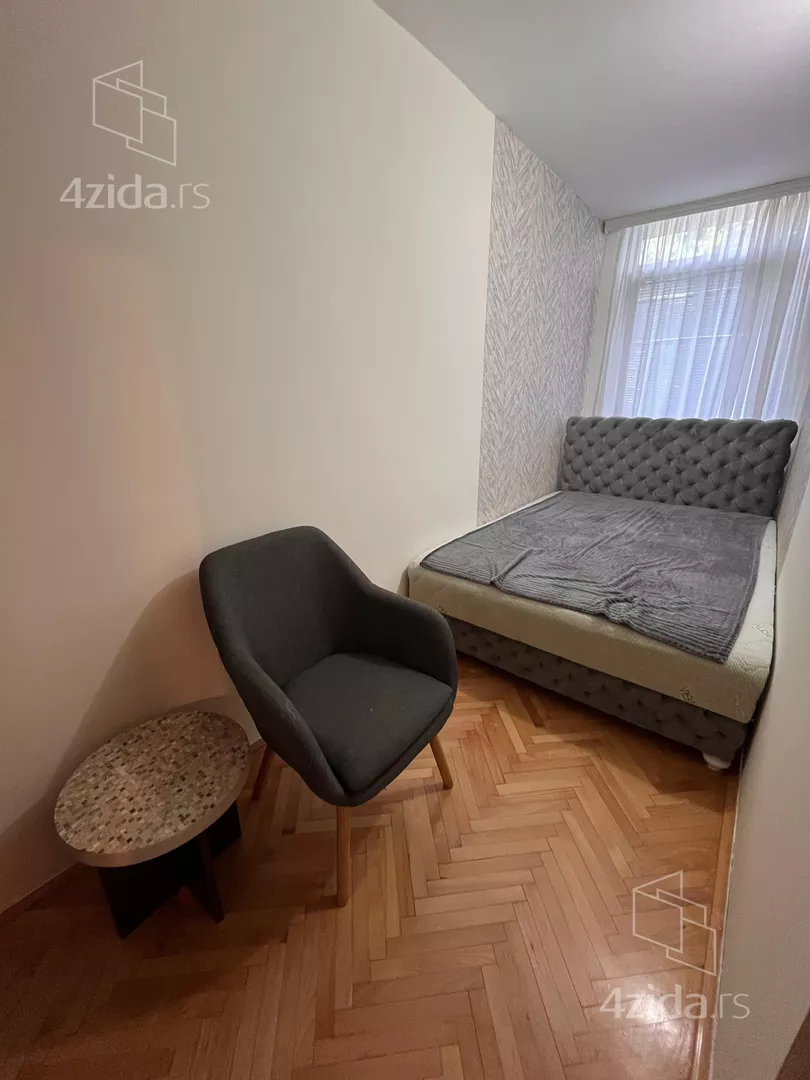 Jednoiposoban stan za izdavanje, Ilije Stojadinovića 28, 400€, 40m² — 3