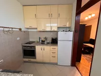 Jednoiposoban stan za izdavanje, Ilije Stojadinovića 28, 400€, 40m² — 10