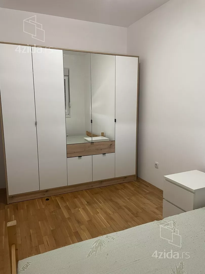 Jednoiposoban stan za izdavanje, Ivana Milutinovića, 350€, 37m² — 5