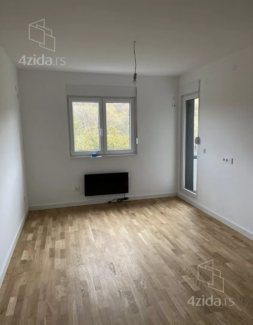 Jednoiposoban stan za izdavanje, Kapetana Miloša Žunjića, 300€, 33m² — 2
