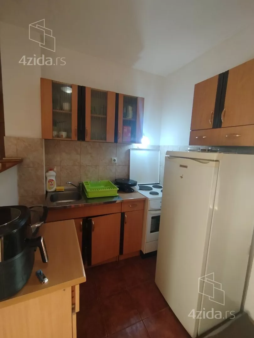 Jednoiposoban stan za izdavanje, Kumodraška 111, 450€, 35m² — 8