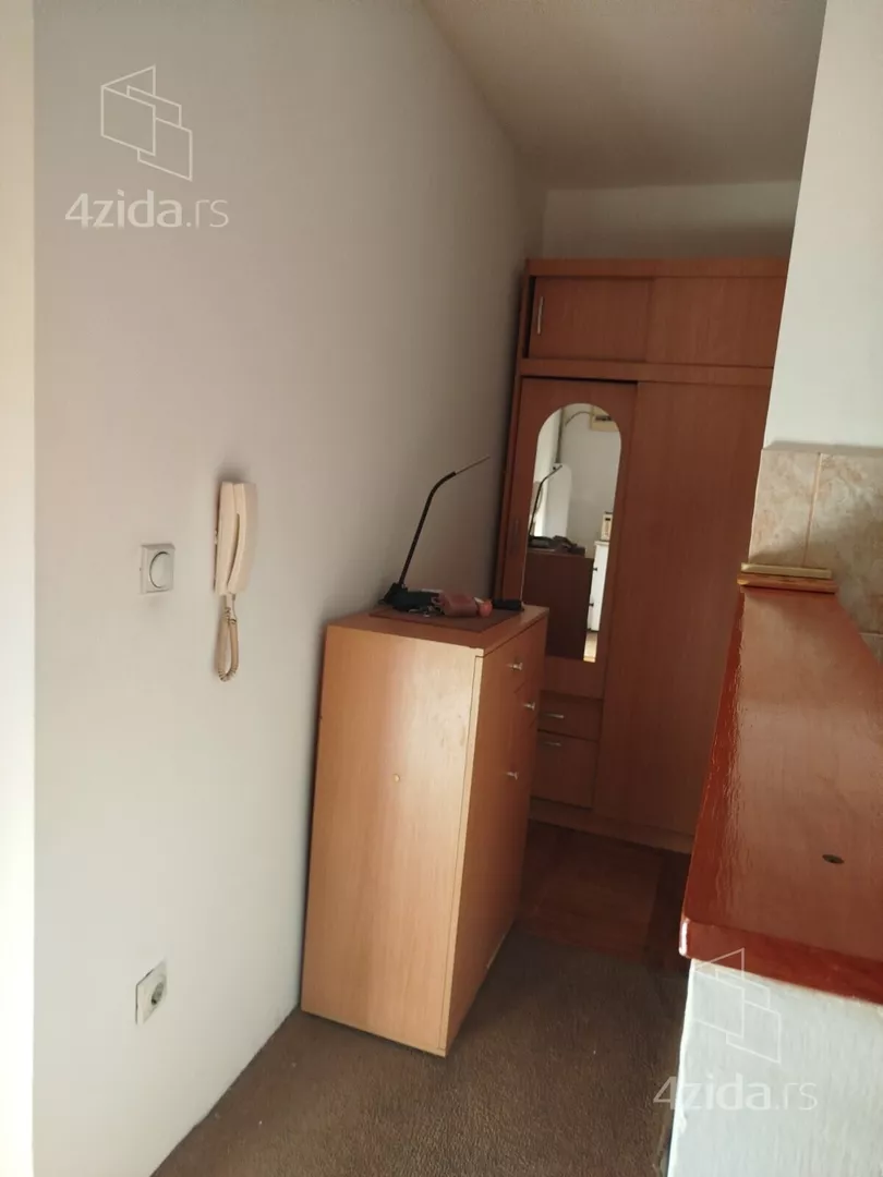 Jednoiposoban stan za izdavanje, Kumodraška 111, 450€, 35m² — 11