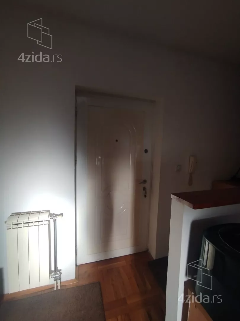 Jednoiposoban stan za izdavanje, Kumodraška 111, 450€, 35m² — 13