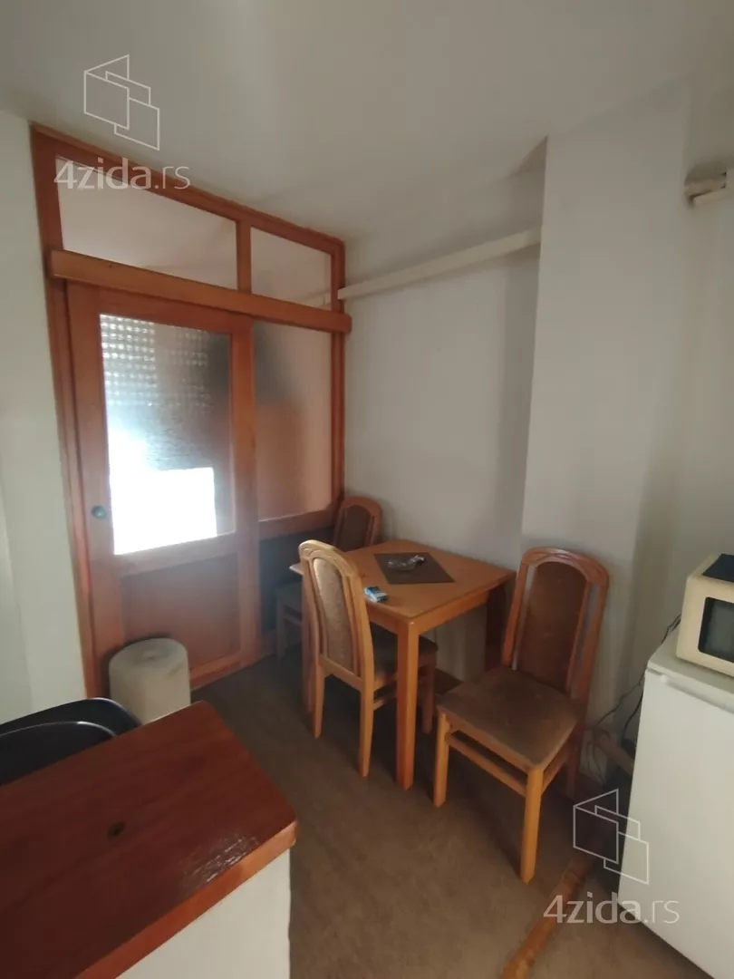 Jednoiposoban stan za izdavanje, Kumodraška 111, 450€, 35m² — 14