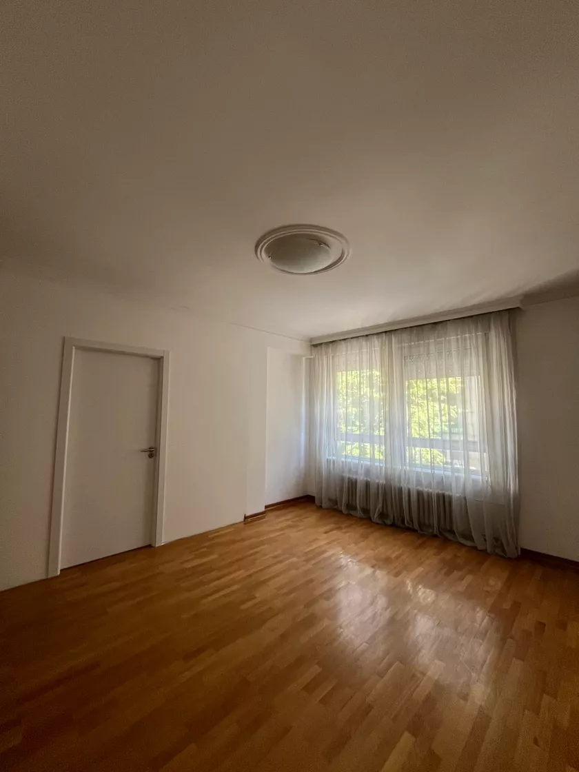 Jednoiposoban stan za izdavanje, Maksima Gorkog 5, 650€, 40m² — 3