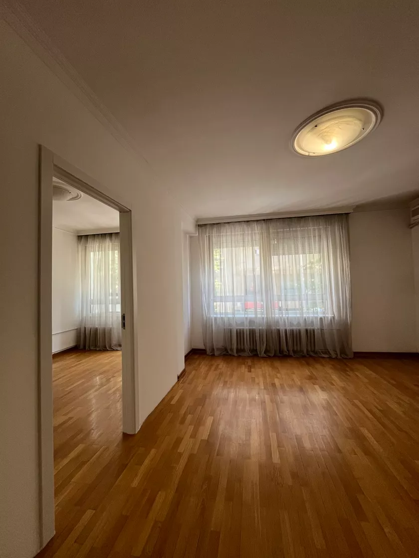 Jednoiposoban stan za izdavanje, Maksima Gorkog 5, 650€, 40m² — 5