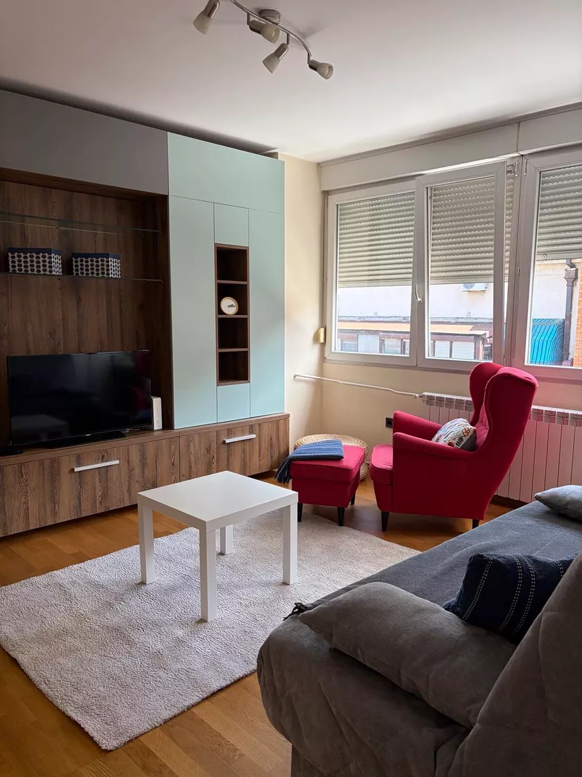 Jednoiposoban stan za izdavanje, Nušićeva 21, 600€, 32m² — 3
