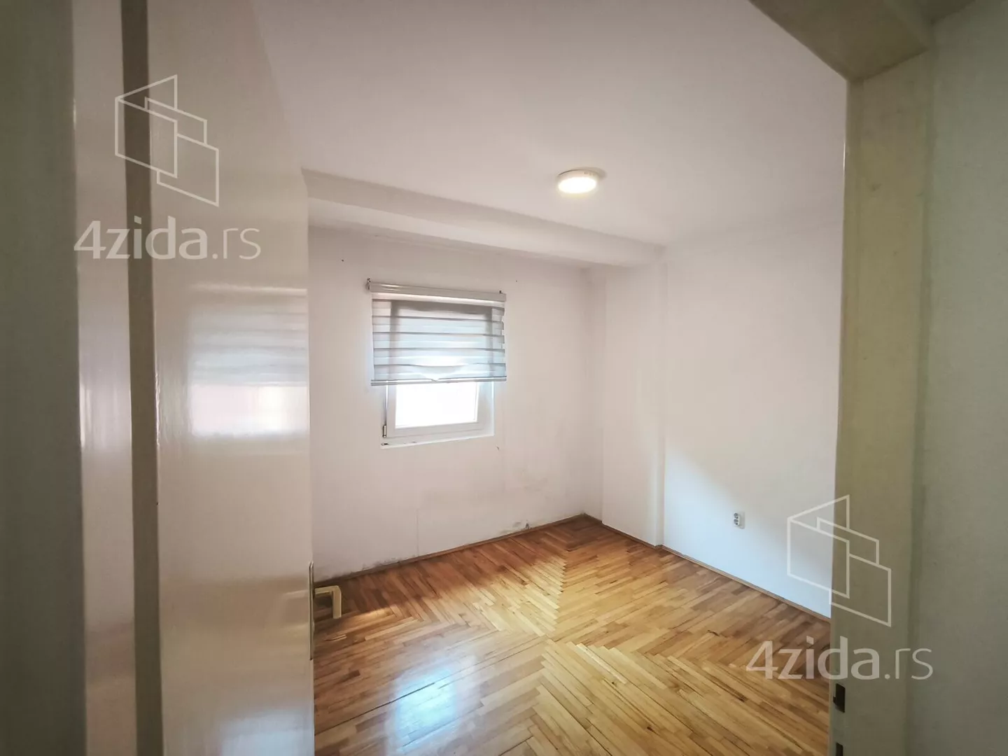 Jednoiposoban stan za izdavanje, Patrisa Lumumbe 33, 250€, 35m² — 2